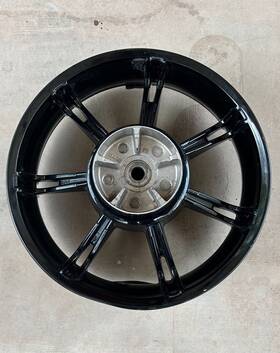 18x5.00mt Aftermarket Products For Harley Davidson Wheel Rim Rear 18x5 Inch Mt Vrod Softail