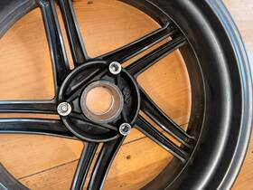 Ap8108821 Aprilia Futura Rst 1000 Rear Wheel Rim 01-04