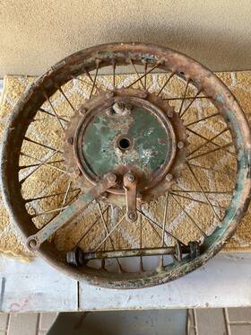 3324579 Ariel Rear Wheel And Brake Unknown Model Red Hunter