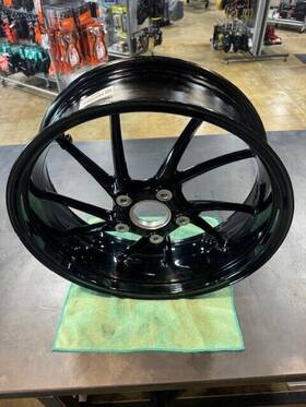 36318409370 Bmw R1250rt Rs R Motorcycle Rear Wheel Black P/n