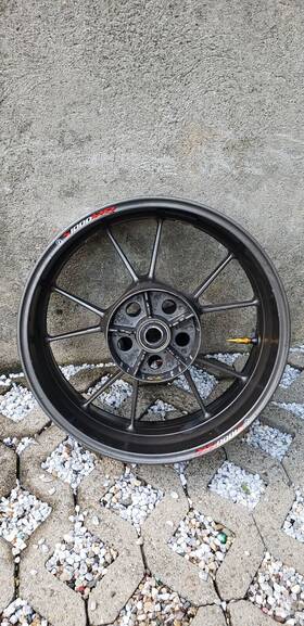 53711760 Bmw 09 - 14 2014 S1000rr Rear Rim Wheel 17 Inch Oem