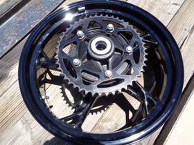 598-750 Bmw S 1000 Rr Rear Wheel With Sprocket