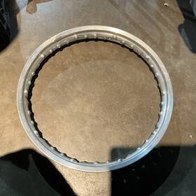 77r100 Bmw 1977 R100 Wheel Rim Used