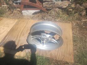 Bmw Gt55 - 2005 K1200.. Nice Aluminum Rear Wheel No Damage For Repairs