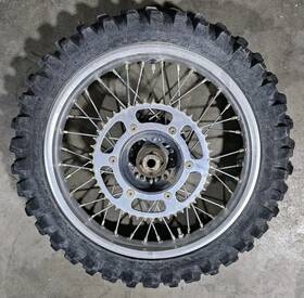 88-211 D.i.d 86-02 Honda Xr200 Oem Rear Rim Wheel Hub Tire