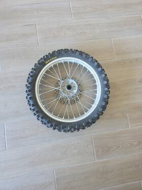 Did 52 08 2004 Yamaha Yz250f Oem Rear Wheel Hub N 19 Inch X 1.85 Rim And Tire Made In Japan