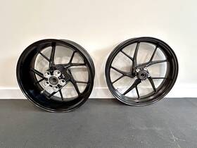 Ducati 50222741aa 2025 V4 Oem Wheels