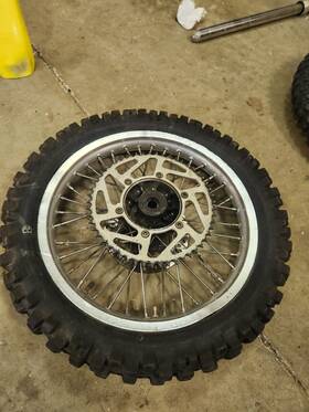 02471 Dunlop 1988 Rm125 Back Tire And Rim 7