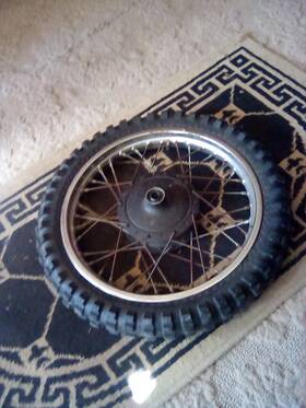 K190 Dunlop Suzuki Rm 60 Front Wheel