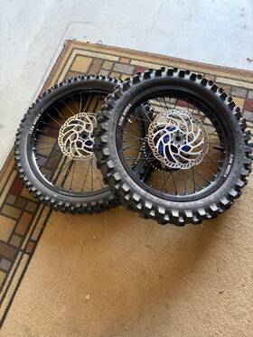 Flow Wheels 263727 Surron Wheel Set 19/16 Front Rear