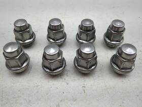 10100071 Harley Davidson 17-24 Flhtcutg Tri Glide Ultra Rear Wheel Lug Nut Set