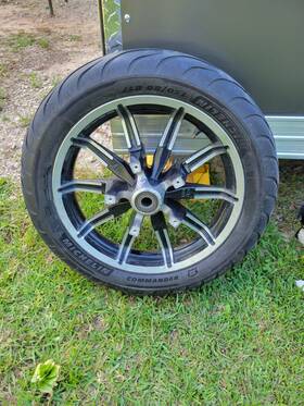 Harley-davidson 111112 Motorcycle Wheel And Tire 18 Inch