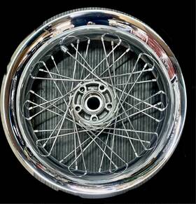 2007-dyna Harley-davidson Original Smooth Spoke Wheels 19 Inch And 17
