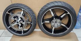 2310922 Harley-davidson 09-24 Touring 2024 Street Road Glide Front And Rear Wheels Tires Rotors