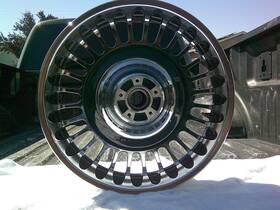 25631 Harley Davidson Oem 09-23 Touring Chrome And Black Knuckle Wheel Rim 17x3 Inch Front