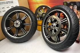 28968 Harley-davidson Oem 09-25 Touring Slicer 18 Inch Front And Rear Wheels Tires Has Tpms