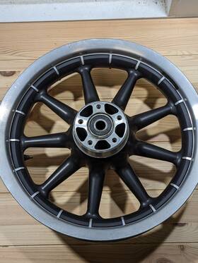 40127 Harley Davidson 00-08 Touring Black 9 Spoke Wagon 16x3 Inch Front Wheel With Bearings Oem