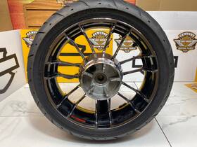 40900518 Harley-davidson 46469 Oem 09-25 Genine Rear Cvo Touring 18 Inch Chrome Black Wheel Rim Outright