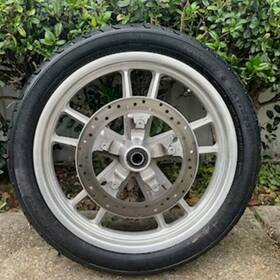 40973-06 Harley-davidson Oem Dyna Front Switchblade 19 Inch Wheel Tire Rotor 2006-2017 Lowrider Superg 40973-06 Harley-davidson Oem Dyna Front Switchblade 19 Inch Wheel Tire Rotor 2006-2017 Lowrider Superg