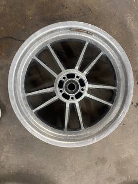 41018-06 Harley-davidson 2007 Dyna Low Rider 17x4.50 Inch Mag Cast Rear Wheel Rim 08 09