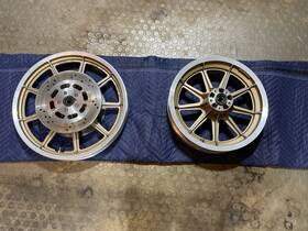 41035-88 Harley-davidson Oem Cast Wheels Sold As Set