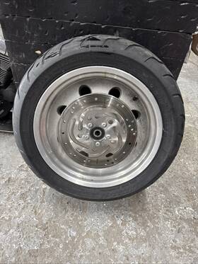 41117-06 Harley Davidson 2006 Softail Standard Rear Wheel Assembly Used 17 Inch
