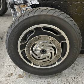 41288-06a Harley-davidson 2006 Street Glide 16 Inch Rear Wheel And Tire Used