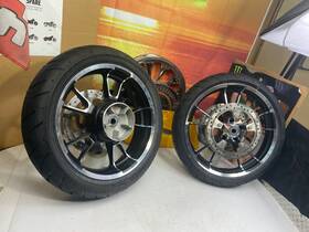 41375 Harley-davidson Oem 09-23 Touring Enforcer Wheels And Tire 19 Inch Front 18 Rear New Style