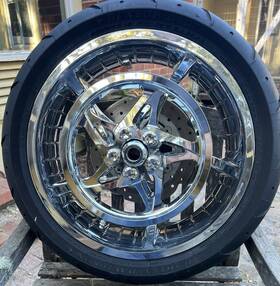 41509-10 Harley-davidson Chrome Stinger Rear 18x6 Wheel 2011 Cvo With Rotor And Pulley