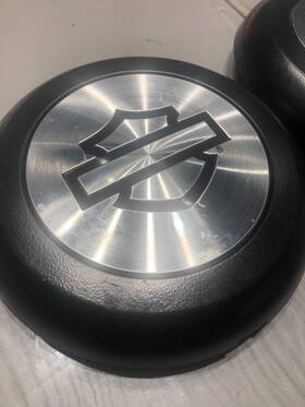 42500007 Harley-davidson Rear Wheel Bar Shield Snap-in Hubcap 09-25 Tri Glide Trike