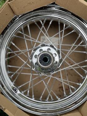 43005-86b Harley-davidson 1986-95 Flst Softail Models Laced 40 Spoke Front Wheel 43005-86