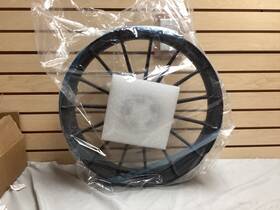 43300522 Harley-davidson New Unpackaged Front Wheel 15 Spoke 3.5 X 19 Blk