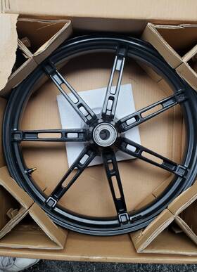 43300760 Harley-davidson Oem Wheel/ Alloy Rim - Like New For 2022-2024 Nightster Rh975