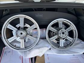 43300948 Harley-davidson Milwaukee Eight M8 Softail Mag Wheels New Take Off 19 Inch 16