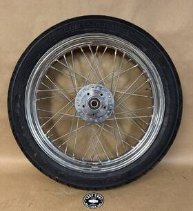43312-05 Harley-davidson Genuine 19 Inch Chrome Spoked Front Wheel. Dunlop D401