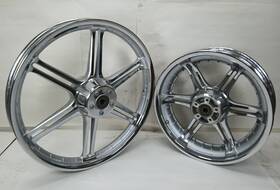 Harley-davidson 43924-02 Harley-davidson 2003 Softail Deuce Wheels Chrome Slotted F-21x2.15 R-17x4.5