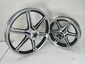 43925-07 Harley-davidson 04 Softail Standard Fxsti Wheels Slotted Front 21x2.15 Rear 16x3