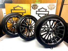 44160 Harley-davidson Oem Rg3 Road Glide 3 19x3.5 Front And 18x7 Rear Wheels Tires 09-24 Trike