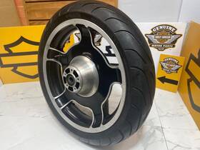 45812 Harley-davidson 00-23 Oem Touring Ultra Street Glide 18x3.5 Airstrike Front Tire Wheel