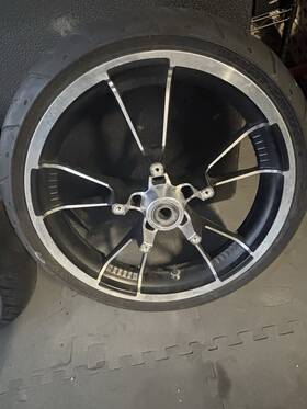 Enf2 Harley-davidson Enforcer 2 Front Wheel 1 Rear