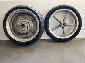 T19x2.115mt Harley-davidson T18x8.0mt Rocker 2008 -11 Rear And Front Oem Rims / Wheel Rotor Set Softail
