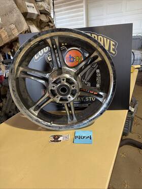 Z67543-00 Harley-davidson Chrome Slotted 6 Rear Mag Wheel 25mm Sealed Bearing Dyna Fxr Sportster