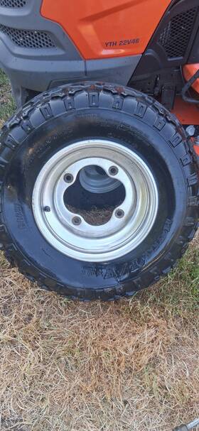 0885 Honda 1986-1987 200x Front Wheel
