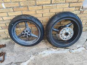 25858 Honda 2002-03 954rr Front And Rear Wheel Set