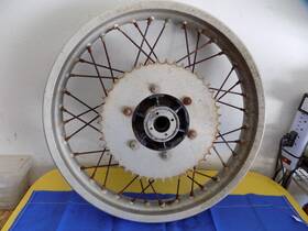 42610-357-305 Honda 1973 Elsinore Cr250m Rear Wheel Rim Hub Spokes Sprocket