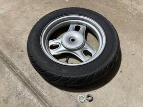 42650-gev-000za Honda 02-09 Metropolitan Chf50 Rear Wheel Rim And Tire Oem Stock
