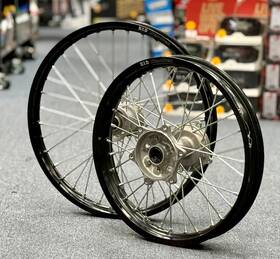 42650-mke-a50 Honda Crf Wheel Set 18 Inch And 21 - Stock Take Off