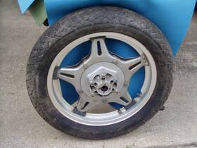 42660-410-670 Honda 77-78 Cb 750 F Rear Rim And Useable Tire