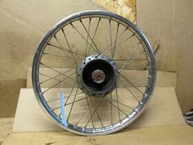 42701-001-053 Honda 1972 Passport 70 C70 E Front Wheel Rim Hub 2.25x17
