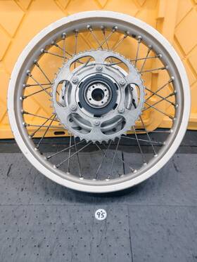 42701-385-741 Honda 1974 Xl250 Xl350 Xl Cr250 Rear Wheel Rim Hub And Sprocket #42701-385-741